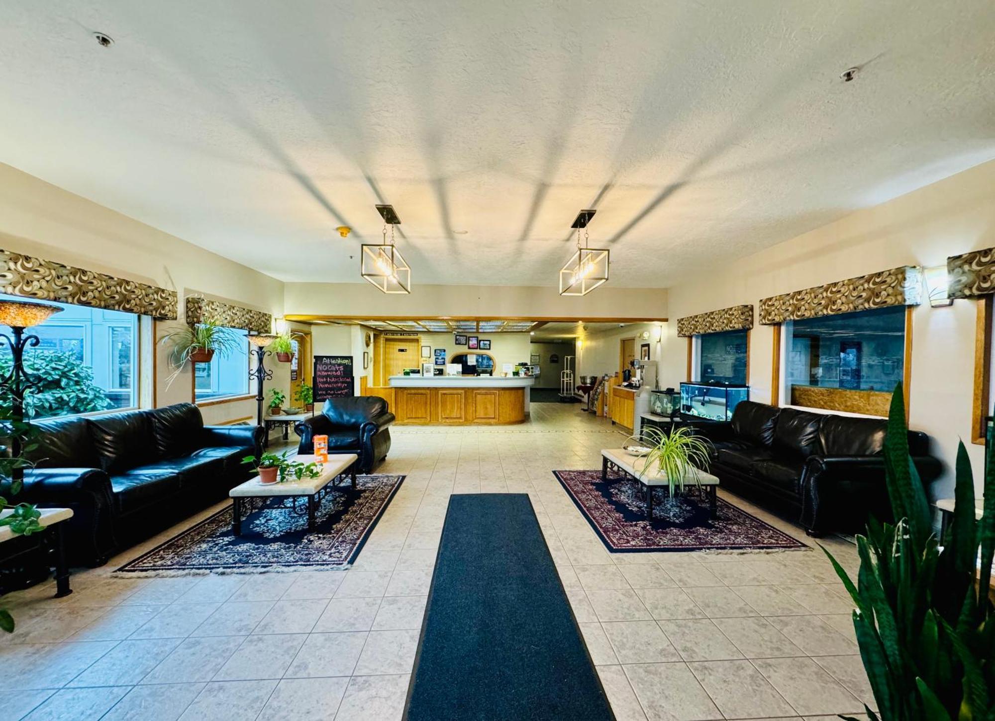 The Tillamook Inn Bagian luar foto
