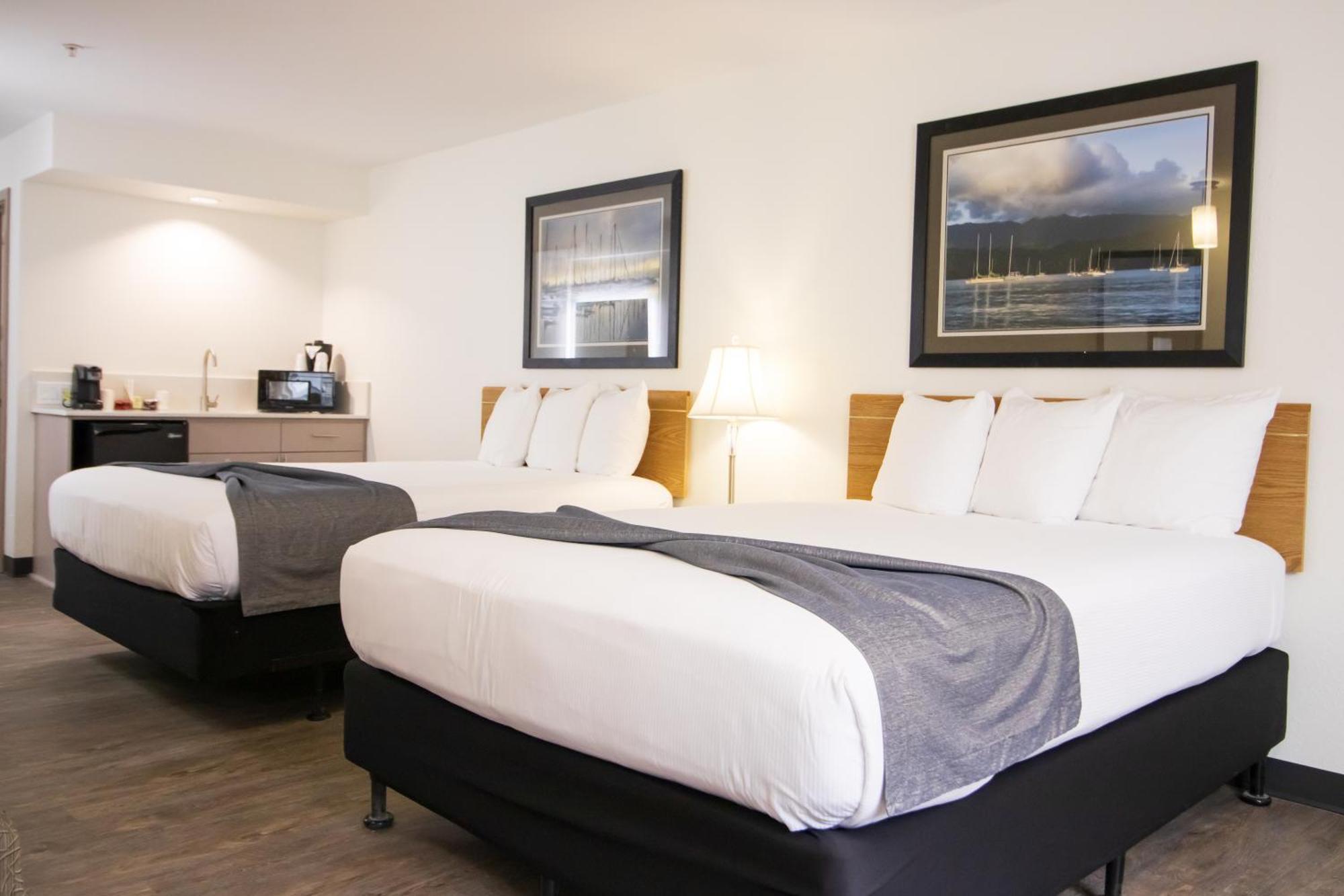 The Tillamook Inn Bagian luar foto